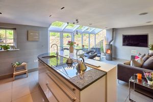 Photo 14- click for photo gallery